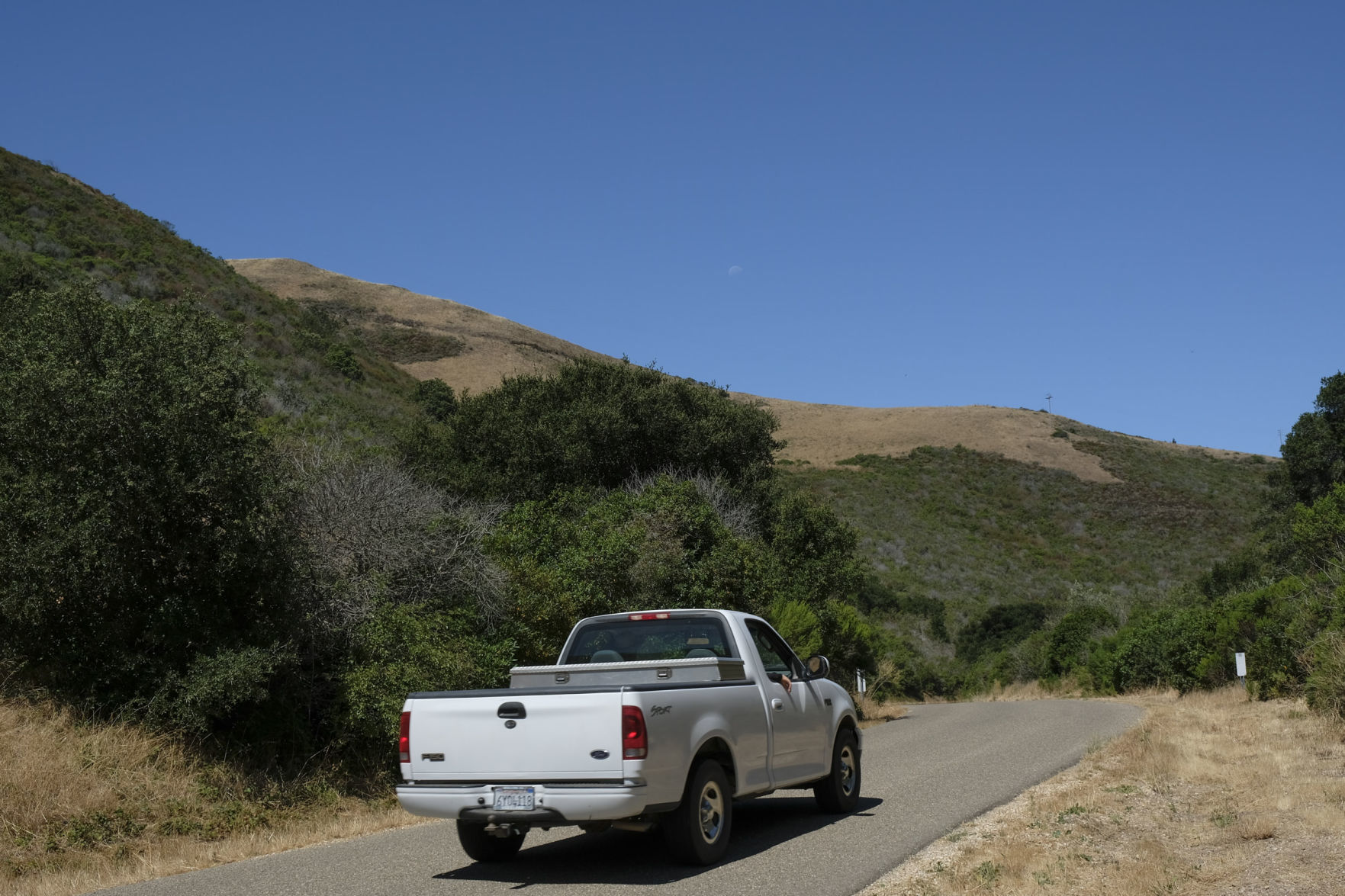 Strauss Wind Energy ridge tops